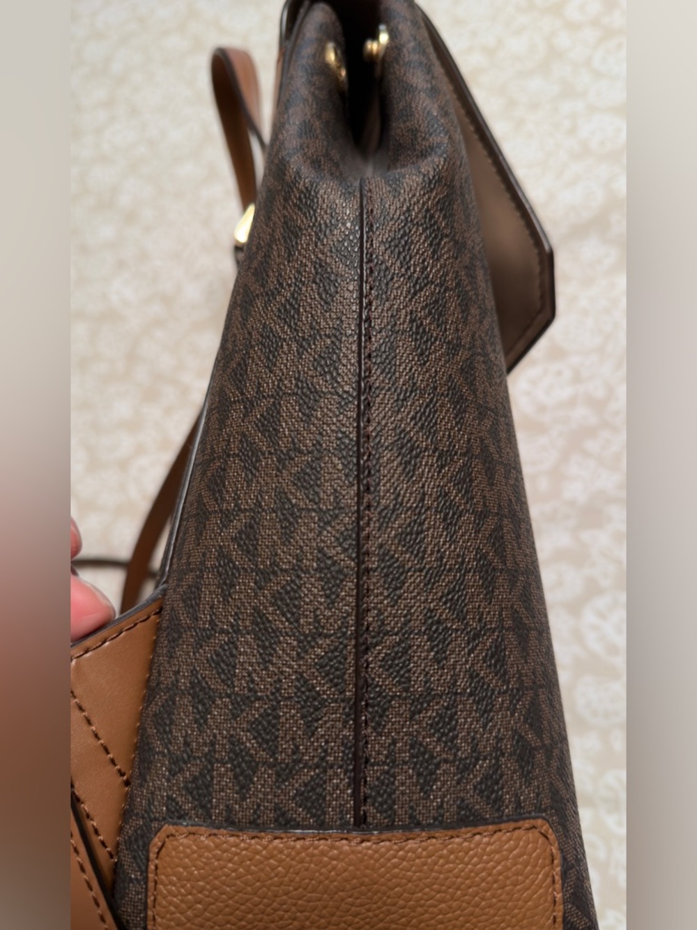 MICHAEL KORS Hayes Medium Brown Leather Backpack - Picture 7 of 16